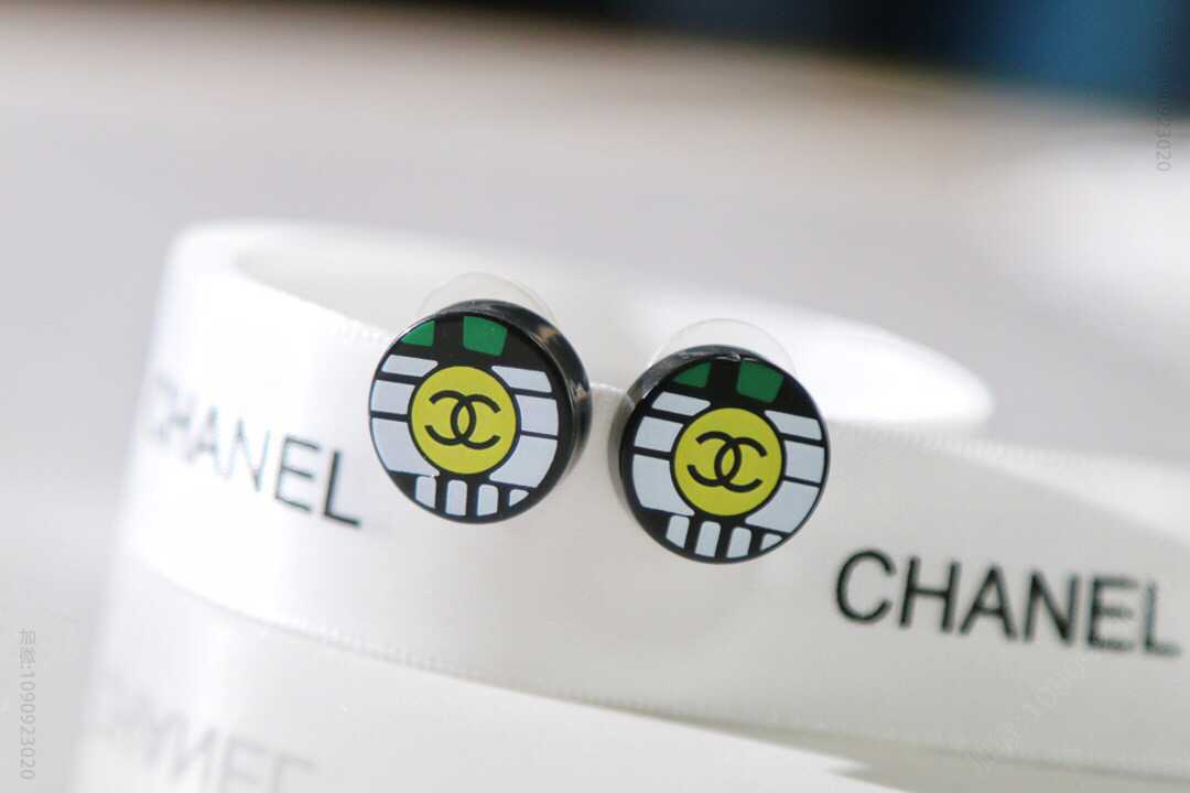 新款 CHANEL香奈儿双c耳钉耳环