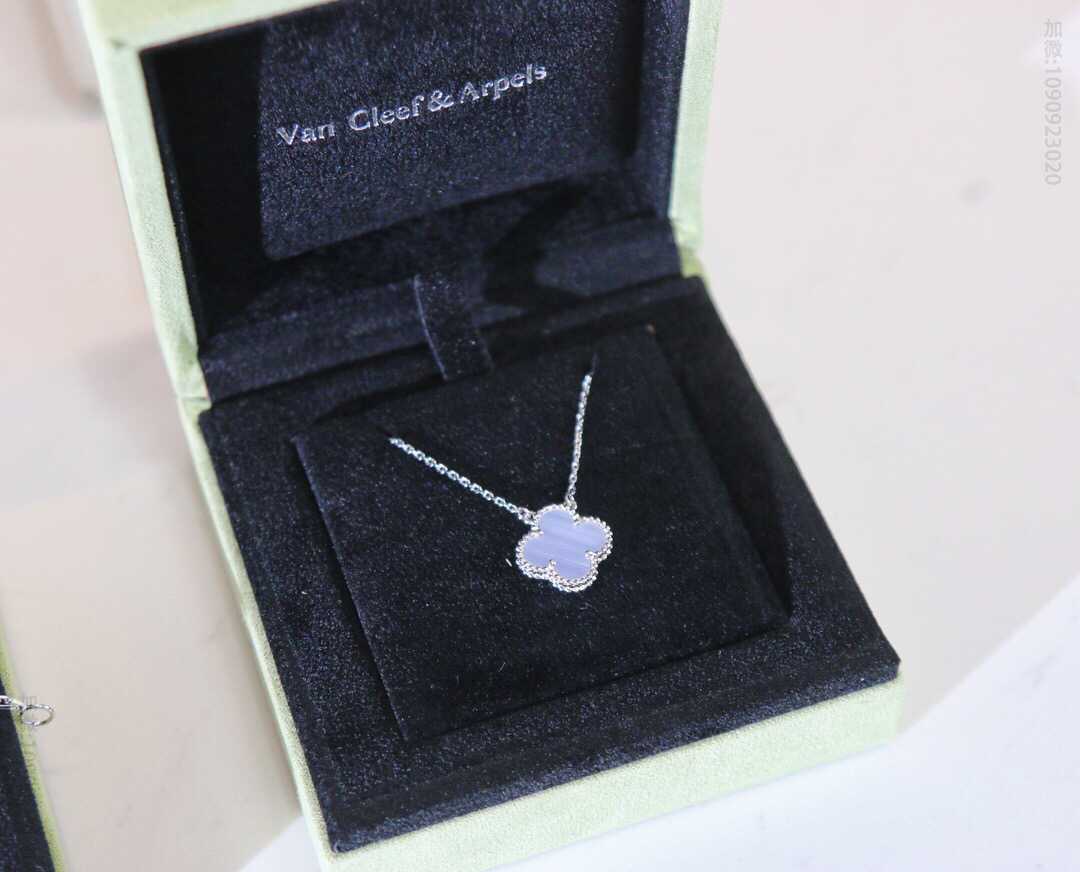 Van Cleef &Arpels 梵克雅宝经典蓝玉髓四叶草五花项链
