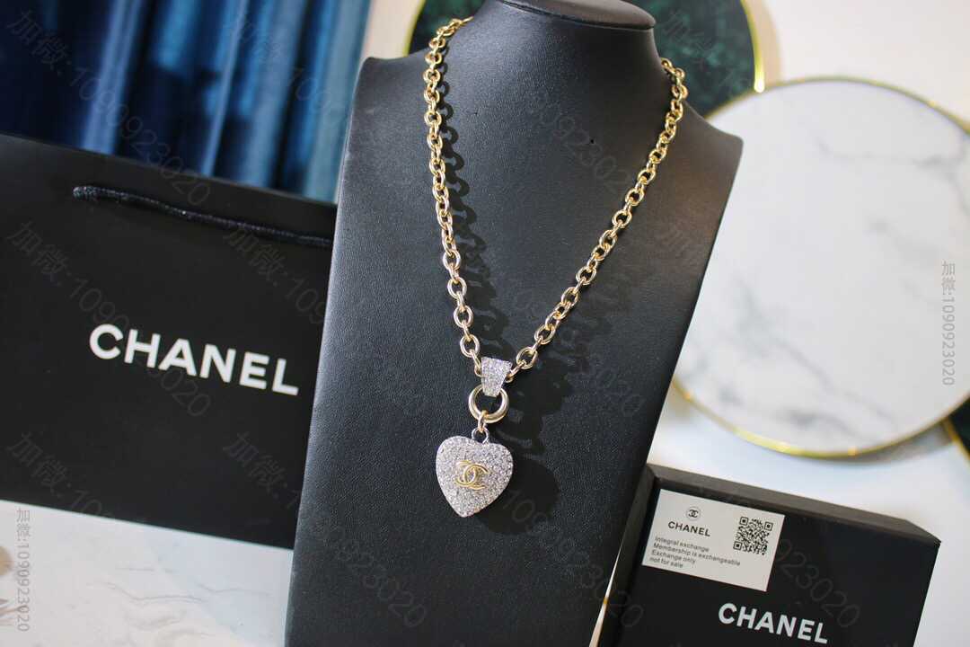 新款 CHANEL香奈儿满钻桃心项链