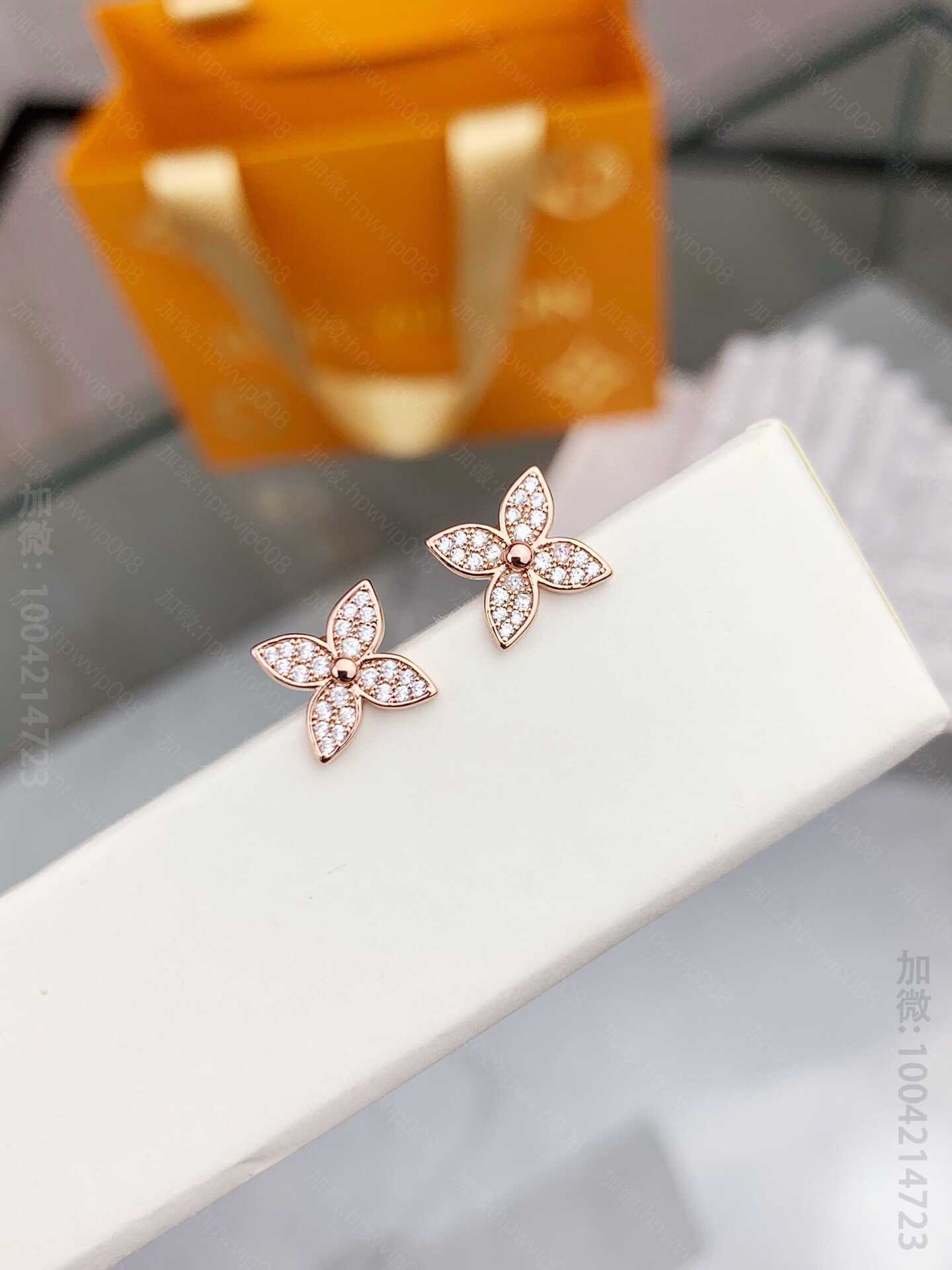 LV饰品 新款 LV经典单花镶钻 耳钉 耳环 LV耳环 