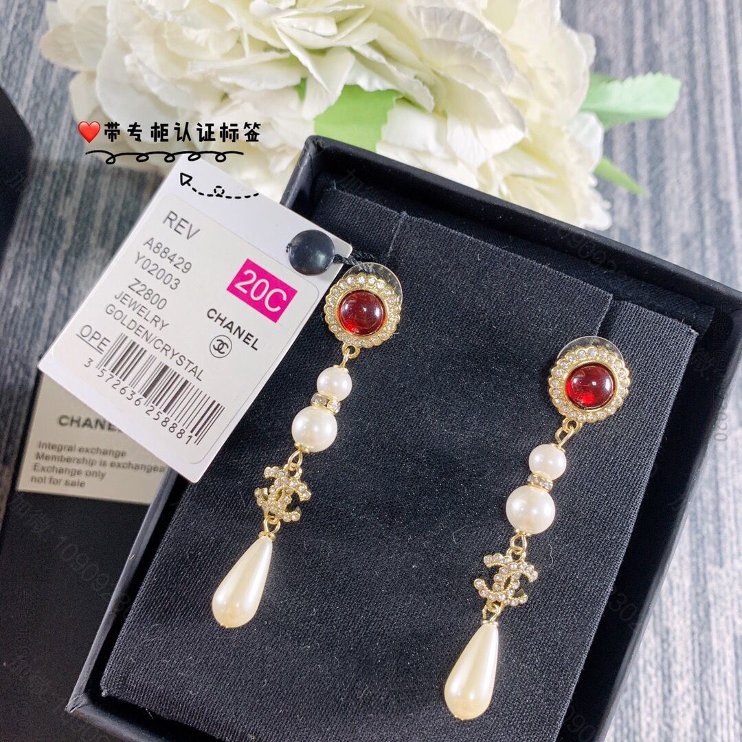 新款 CHANEL香奈儿红玛瑙双c珍珠耳环耳钉