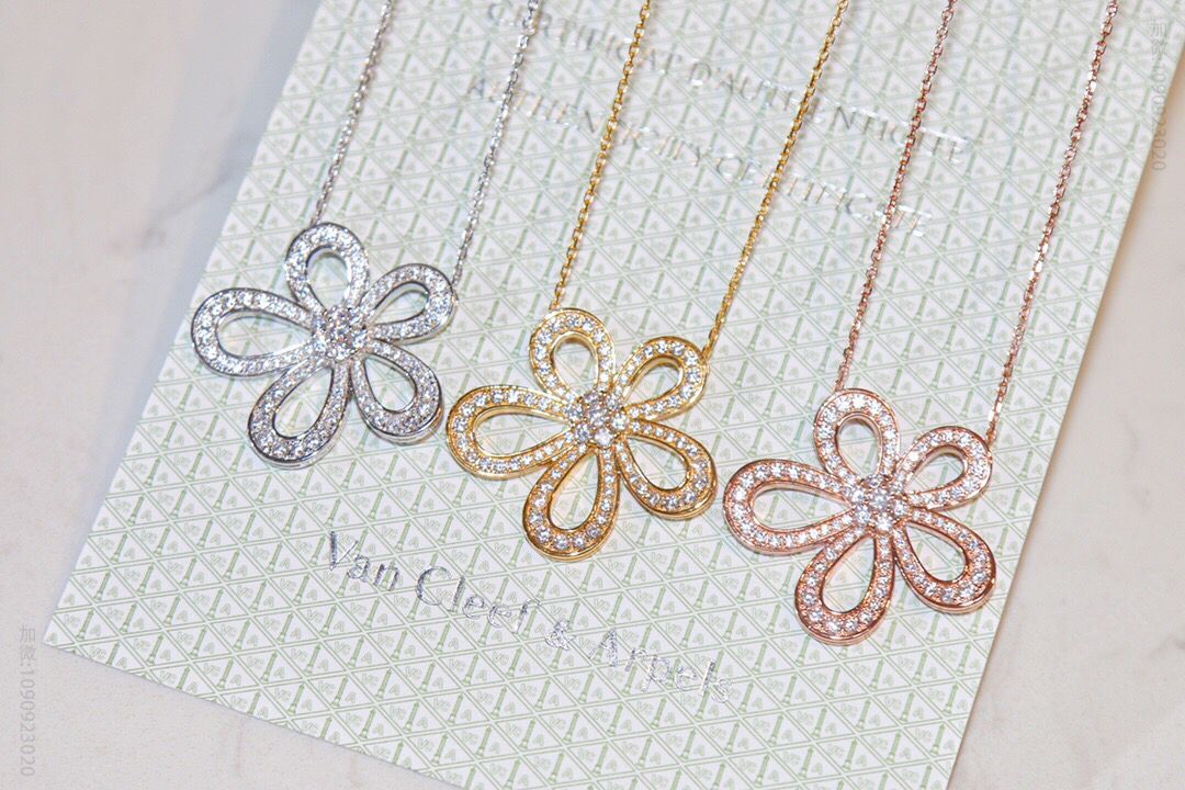 Van Cleef &Arpels 梵克雅宝flowerlace花朵项链