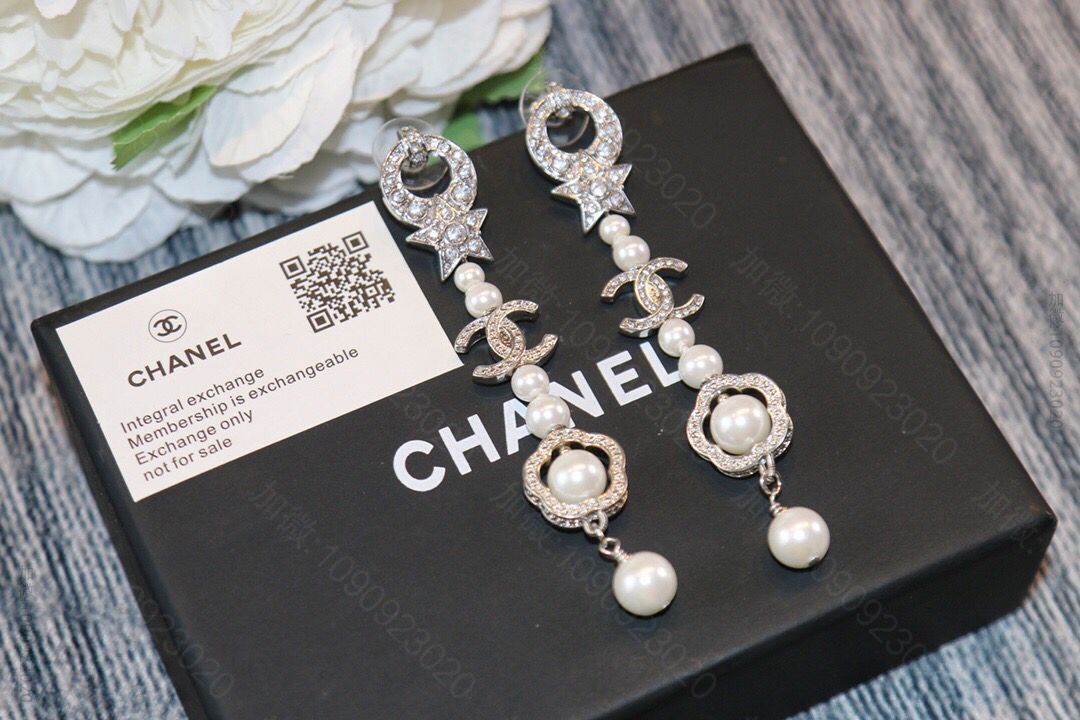 新款 CHANEL香奈儿双c珍珠耳环耳钉