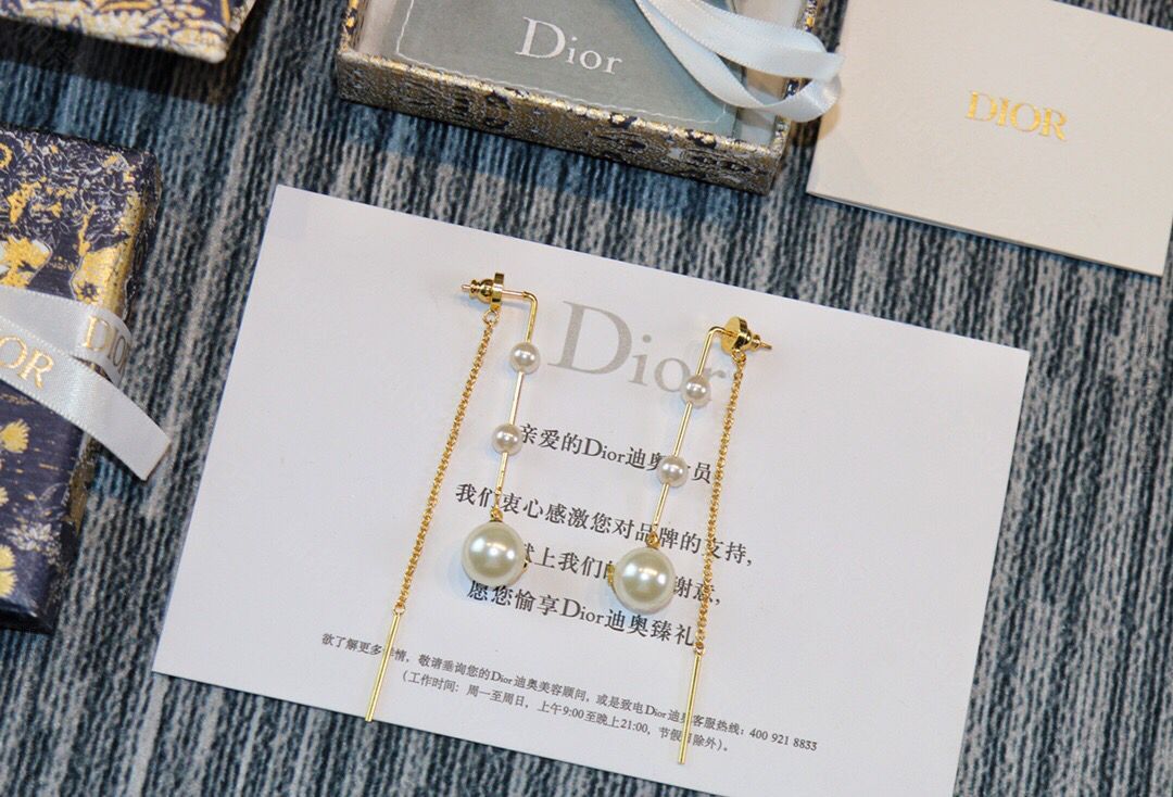 新款DIOR迪奥流苏珍珠耳钉耳环