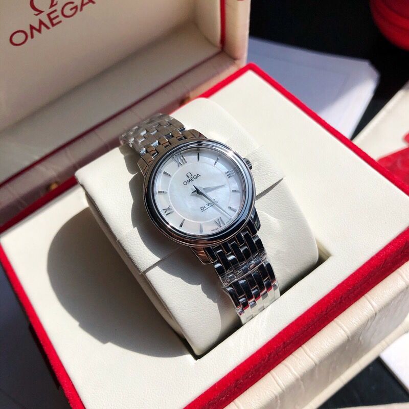 OMEGA欧米茄碟飞系列白色珍珠母贝同心圆表盘搭载原装1376机芯腕表