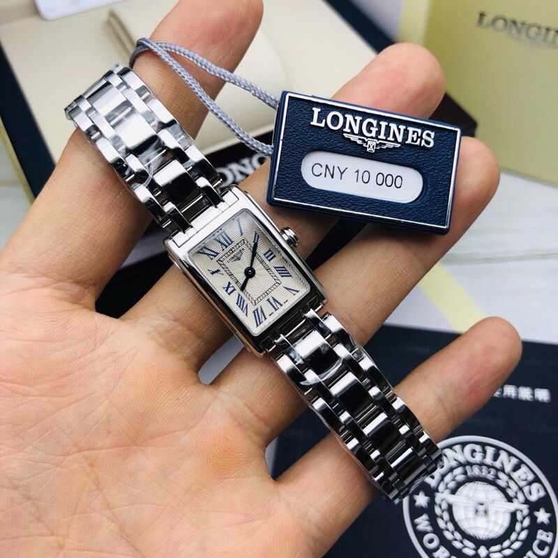 浪琴表黛绰维纳系列精钢表壳搭配浪琴原装L963机芯腕表