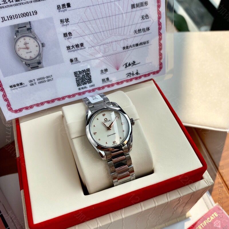 高仿欧米茄女士手表 欧米茄海⁠马⁠系⁠列Aqua Terra女士腕表欧米茄4061机芯环镶璀璨美钻 欧米茄女士手表 