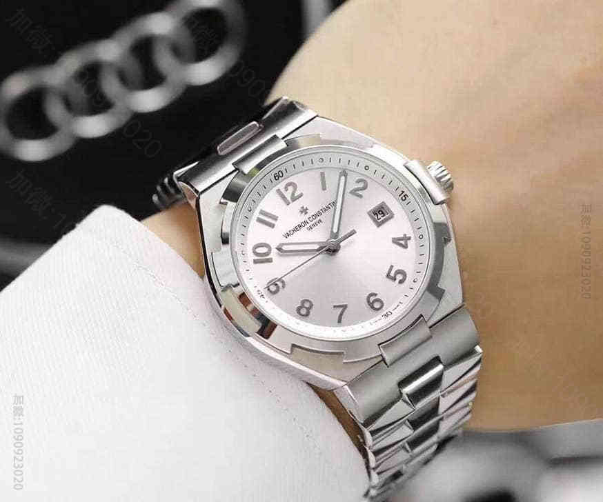 江诗丹顿Vacheron Constantin蓝宝石镜面自动机械搭载进口机芯
