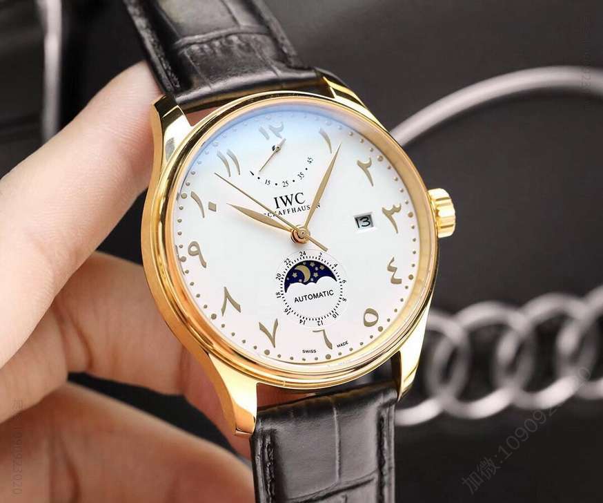 新款品牌:IWC万国功能:12位动能，6字位真日月星辰（时尚商务款）