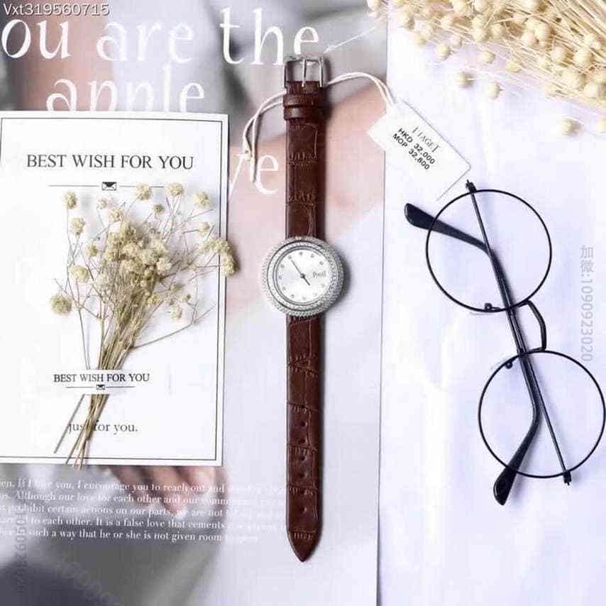 伯爵 PIAGET Possession 系列旋转表圈镶饰一颗半月形镶嵌美钻...