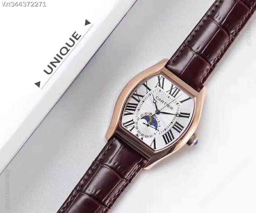 卡地亚Cartier 龟形系列装载2824一3机芯6字位日月星辰日历腕表