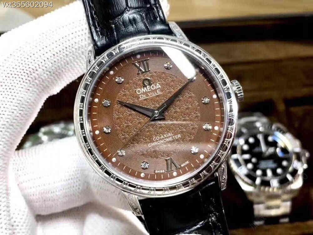 欧米茄OMEGA 2023全新款进口8215机芯油压纹枫叶图案水泡蓝宝玻璃男表