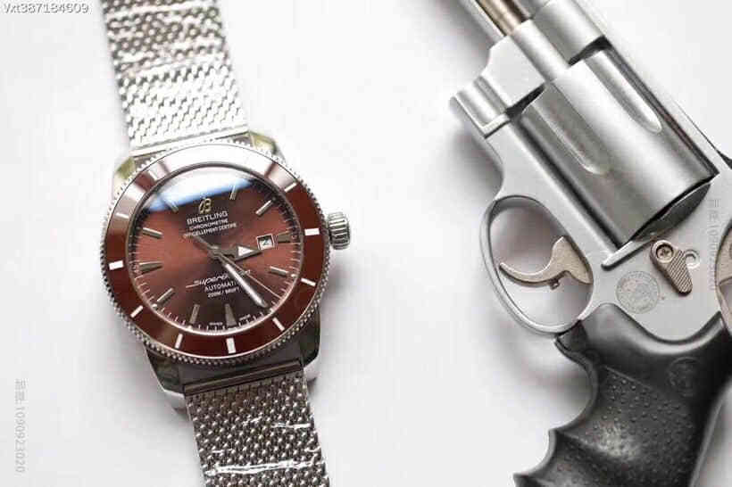 百年灵 BREITLING 超级海洋文化系列原装西铁城全自动机芯腕表