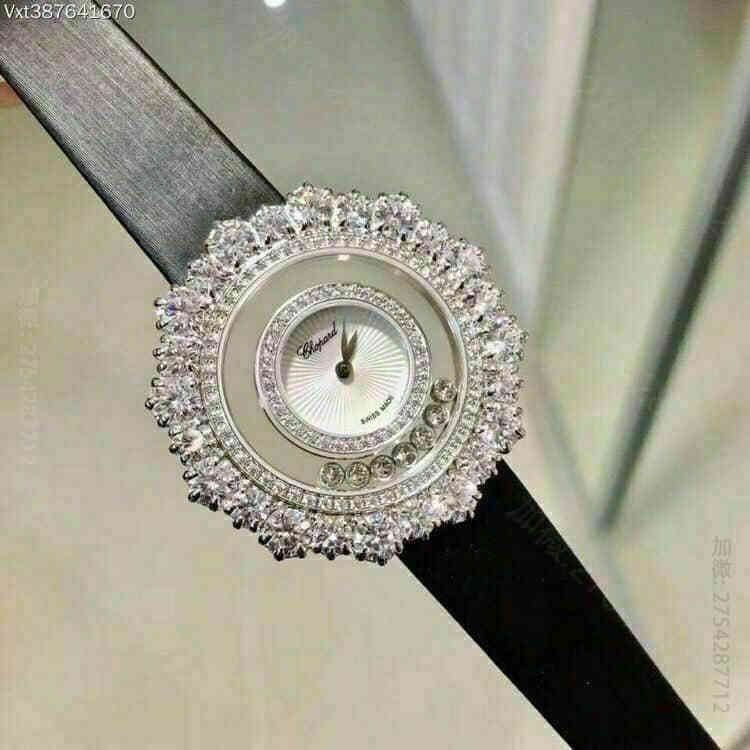 高仿萧邦手表货源 萧邦Happy Diamonds系列 全表壳壳型雕空镂空 
