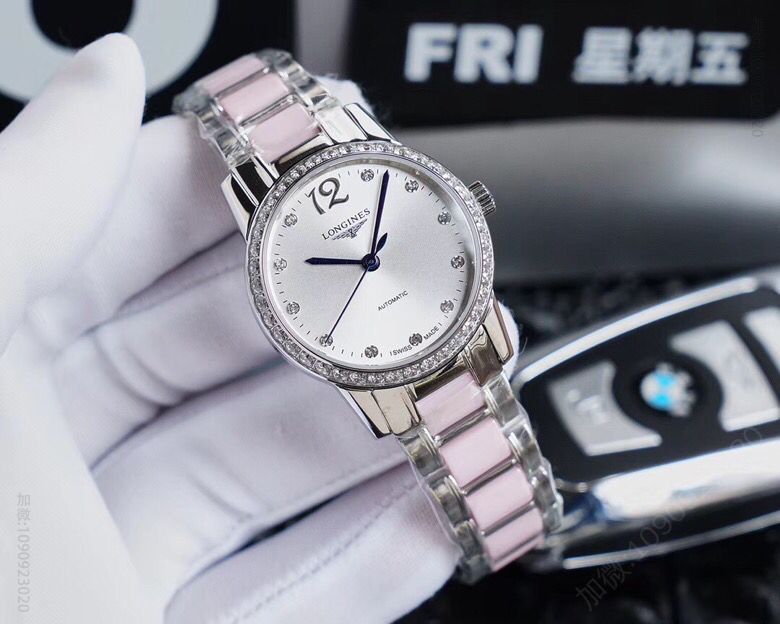 【浪琴】女表，搭配进口6T51，直径31MM，篮宝石镜面