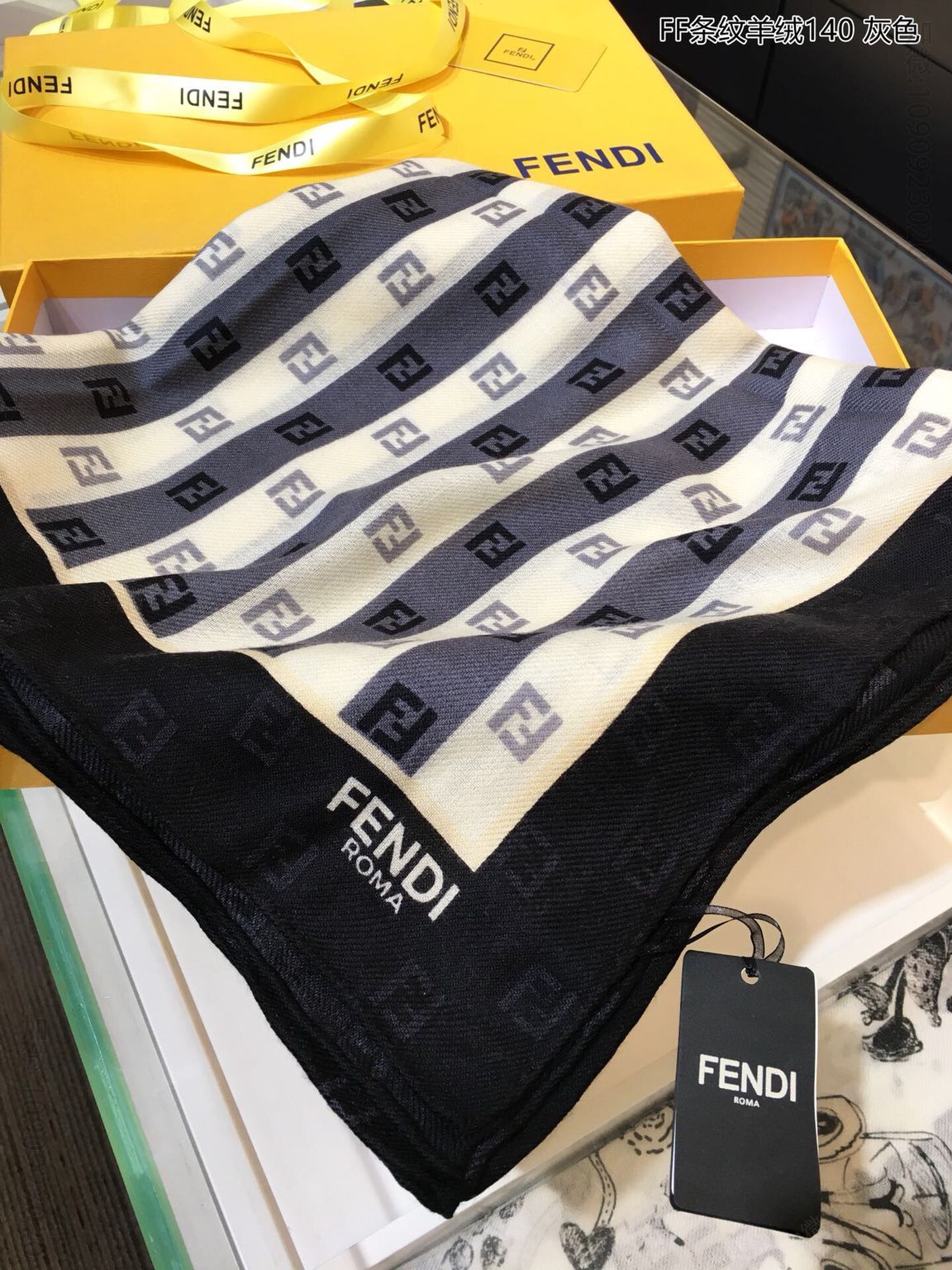 FENDI芬迪FF条纹羊绒100%顶级山羊绒围巾