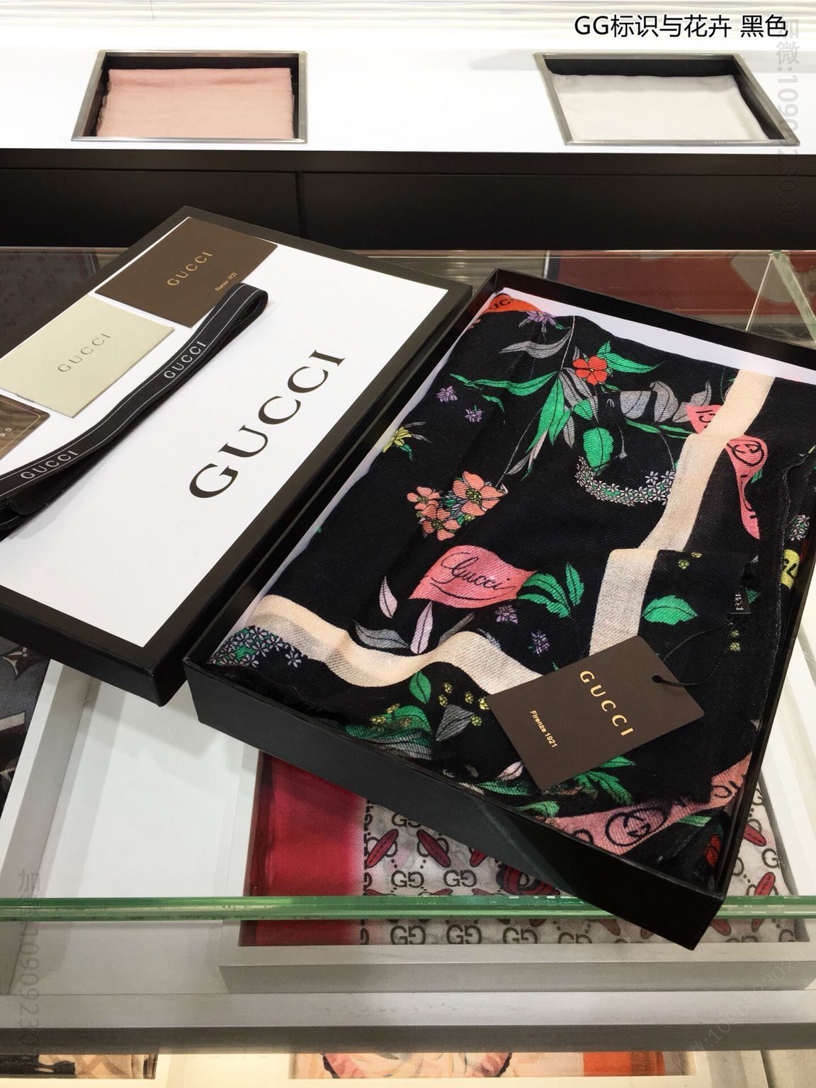GUCCI古奇GG标识与花卉100%纯羊绒围巾