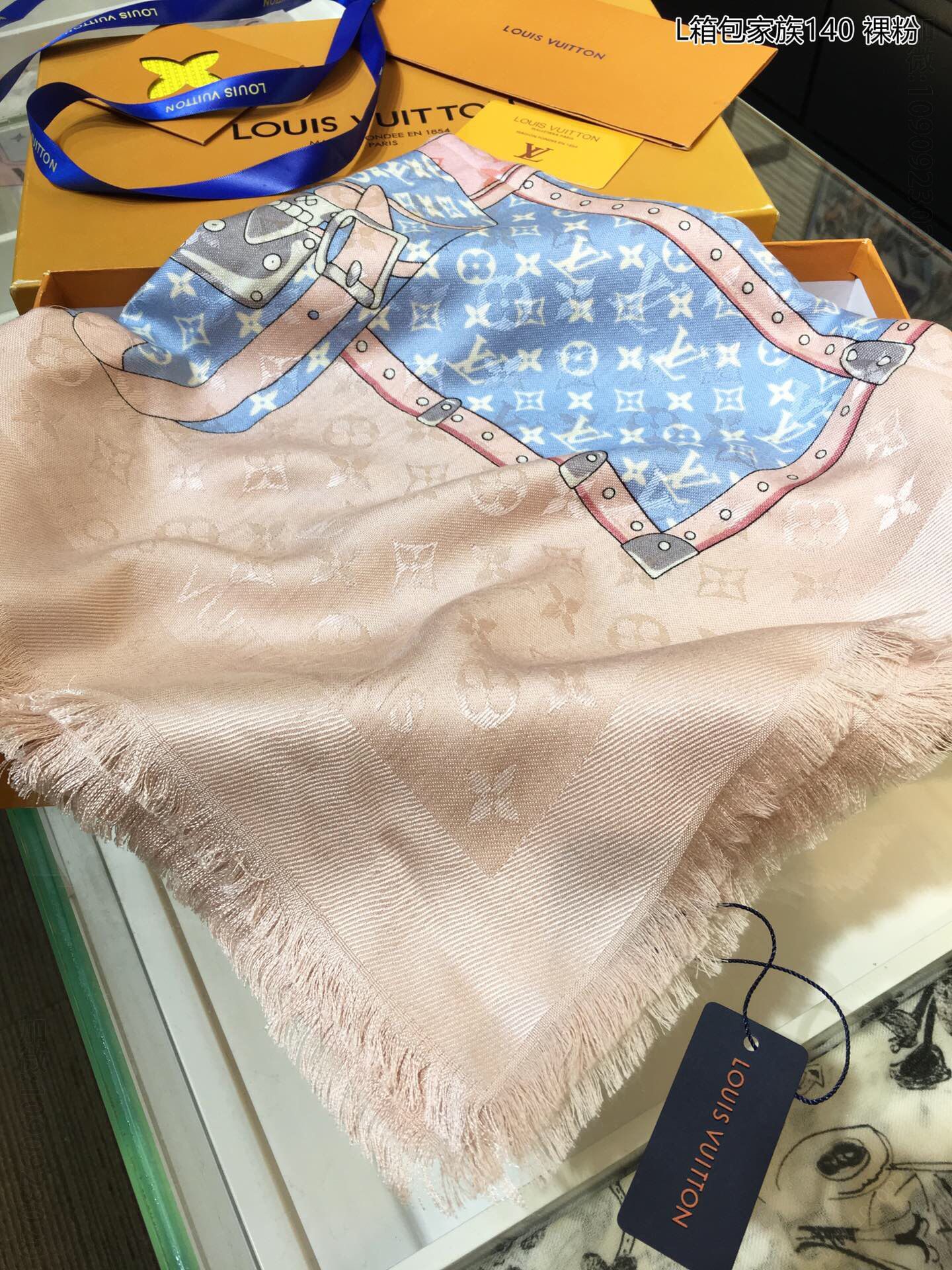 LV路易威登‘箱包家族’羊毛真丝混纺围巾