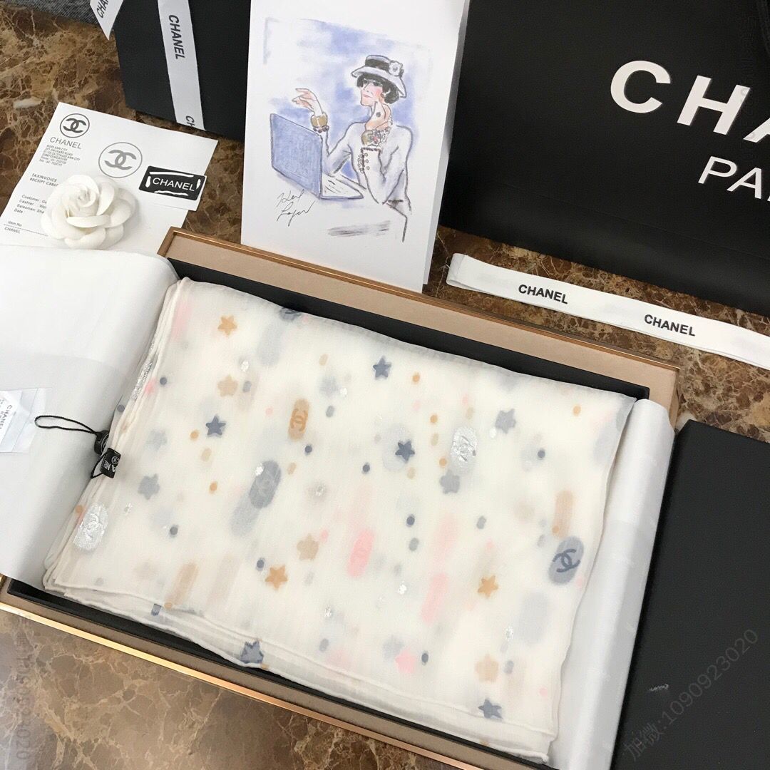 CHANEL香奈儿丝绒剪花真丝羊绒混纺围巾