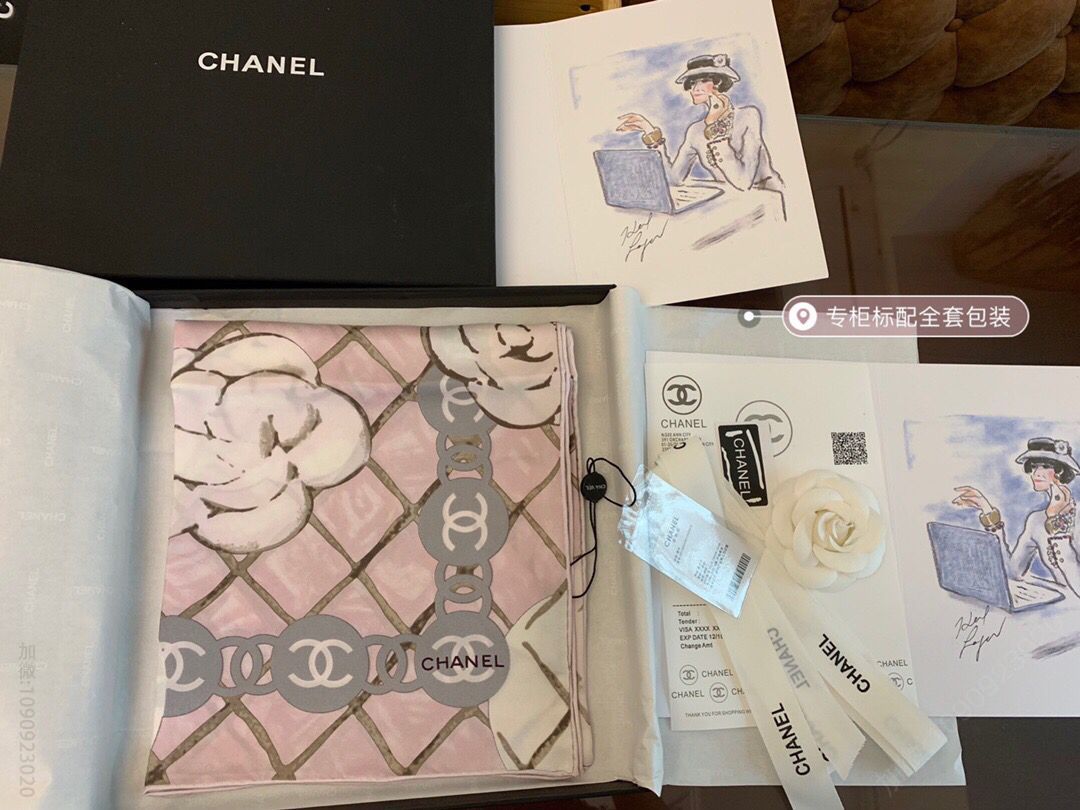 CHANEL香奈儿山茶花100%砂洗真丝围巾