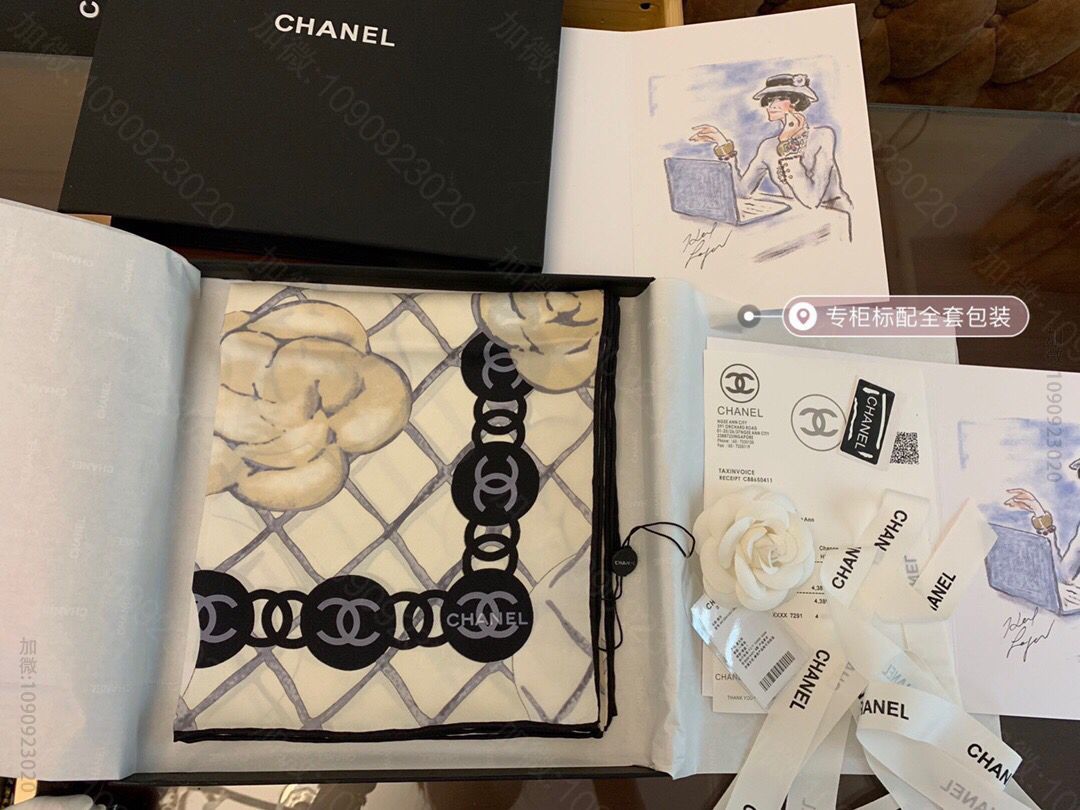 CHANEL香奈儿山茶花100%砂洗真丝围巾
