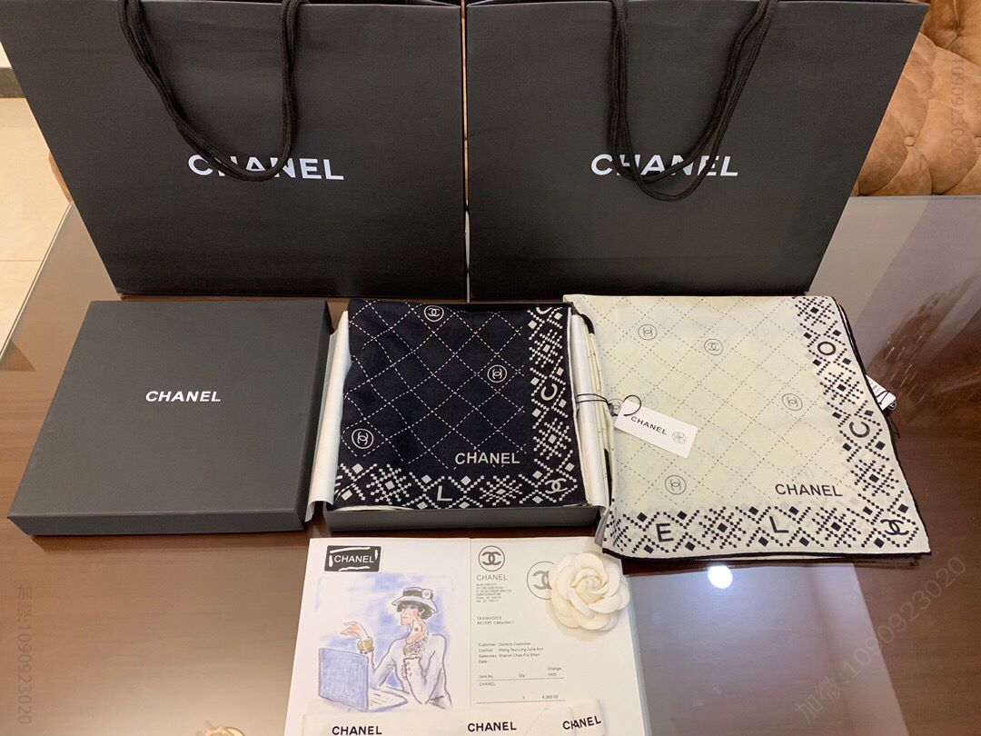 CHANEL香奈儿羊毛真丝混纺围巾