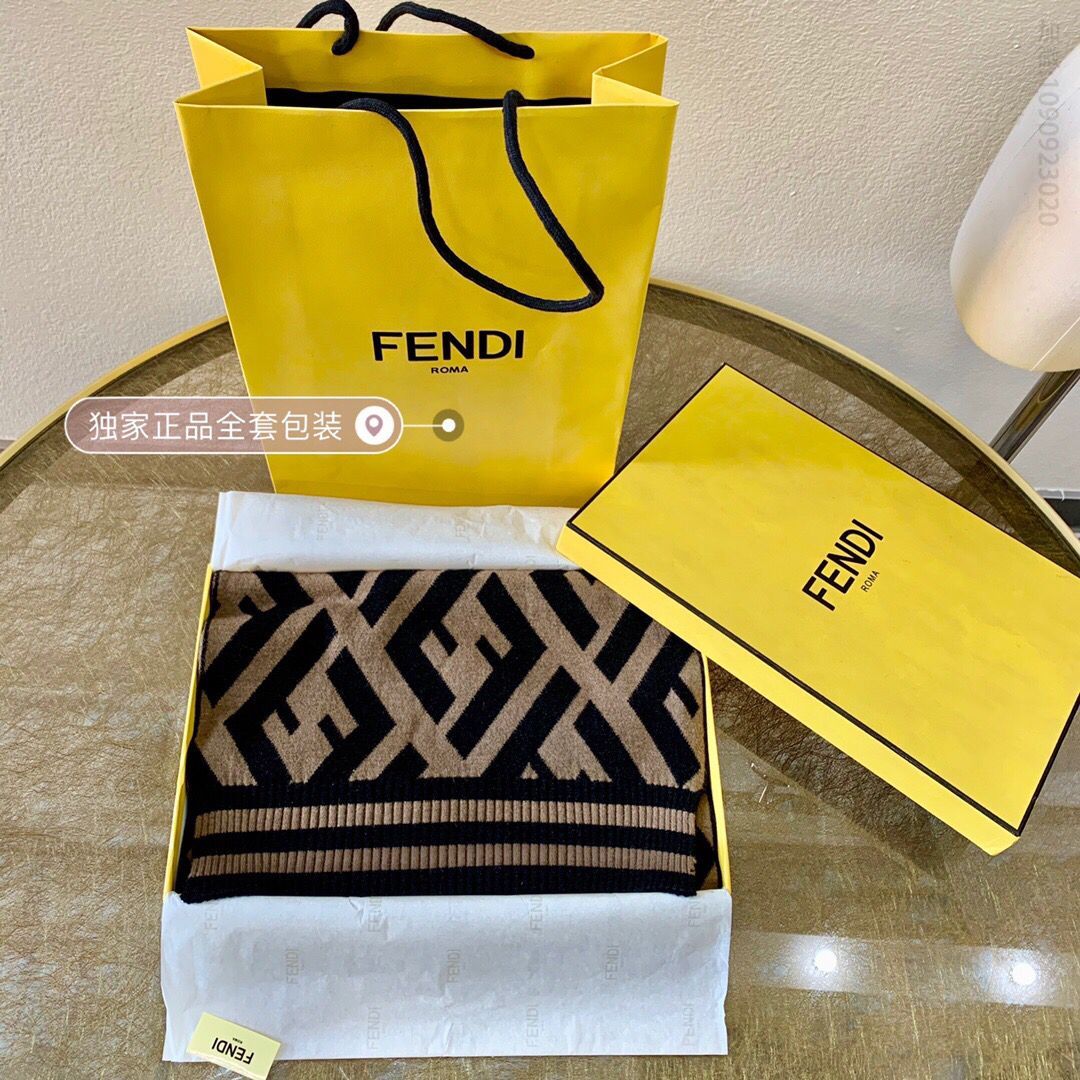 FENDI芬迪提花编织FF羊毛围巾