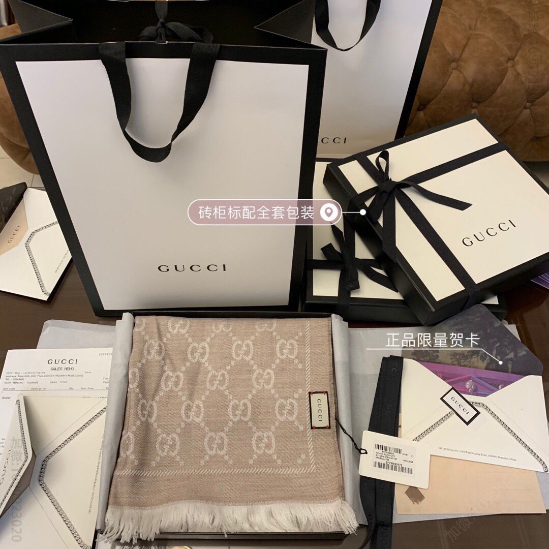 GUCCI古驰GG图案100%羊毛材质围巾
