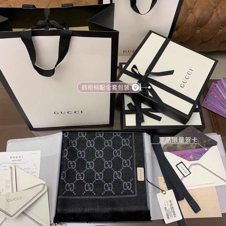 GUCCI古驰GG图案100%羊毛材质围巾