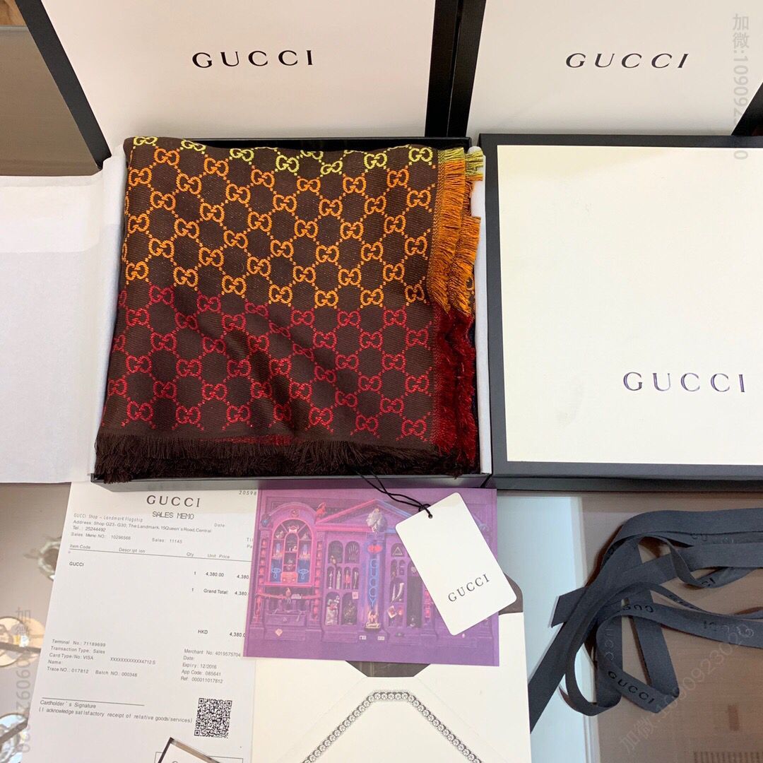 GUCCI古驰GG标识彩虹图案围巾