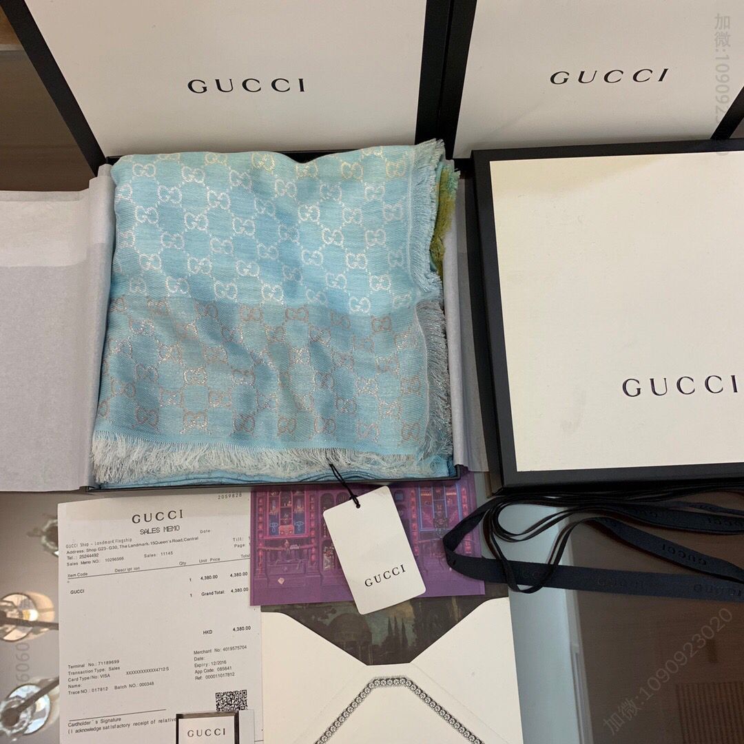 GUCCI古驰GG标识彩虹图案围巾