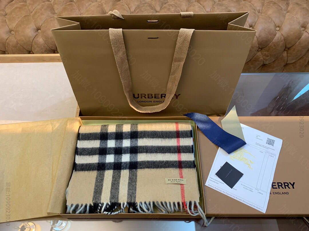 Burberry巴宝莉100%双面羊绒流苏围巾