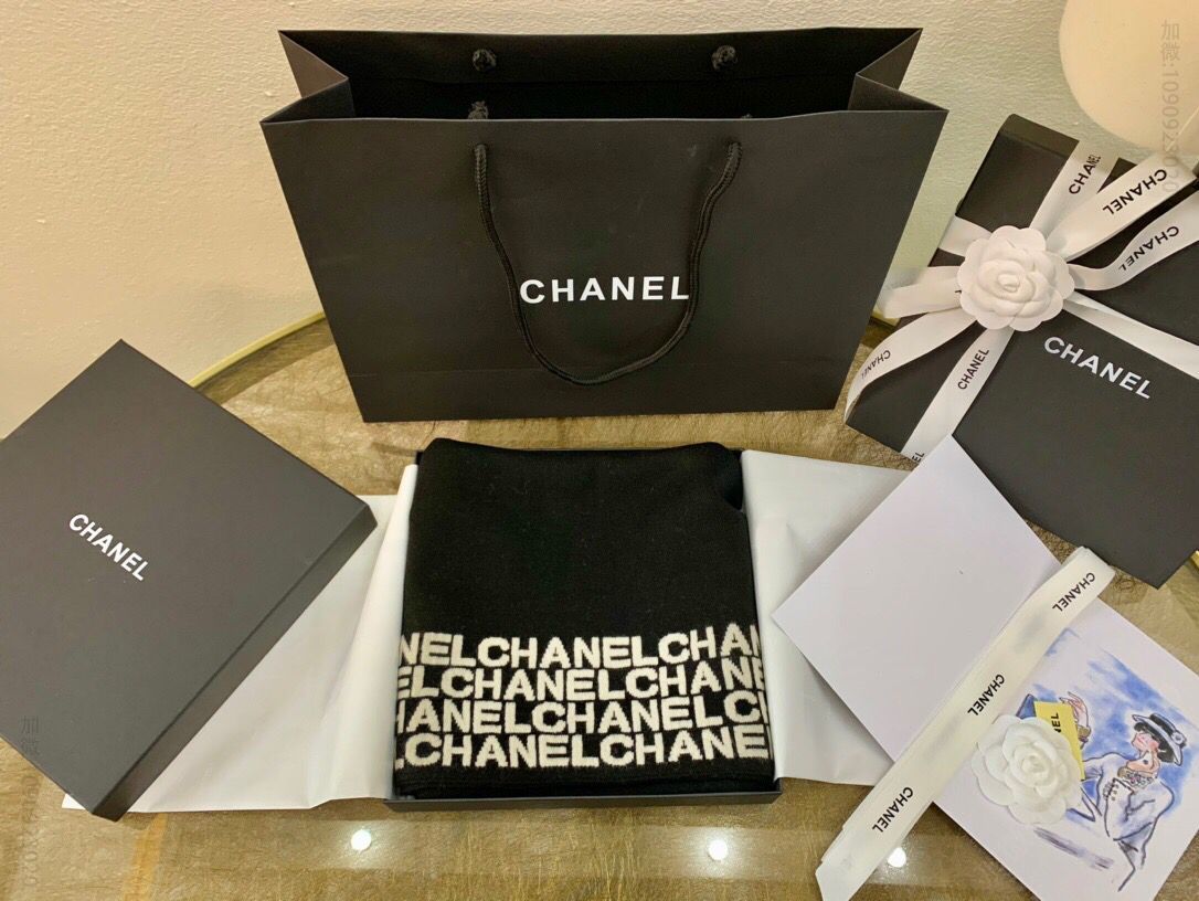 CHANEL香奈儿新款羊绒针织长巾