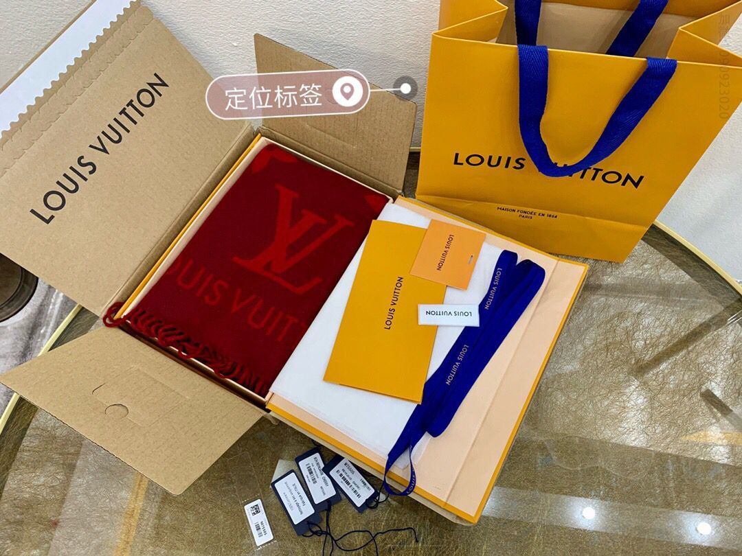 LV路易威登红色100%羊绒Reykjavik 围巾M75505