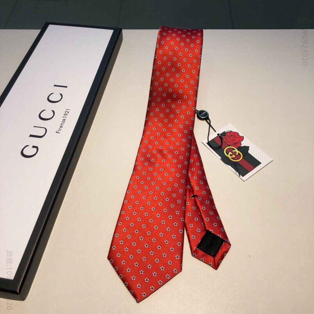 GUCCI古驰100%顶级提花真丝男士老虎头领带