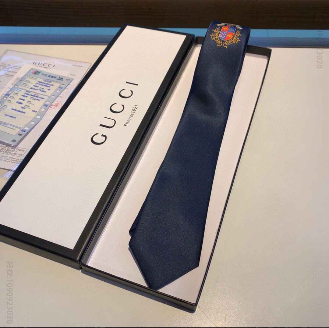 GUCCI古驰100%顶级提花真丝男士领带