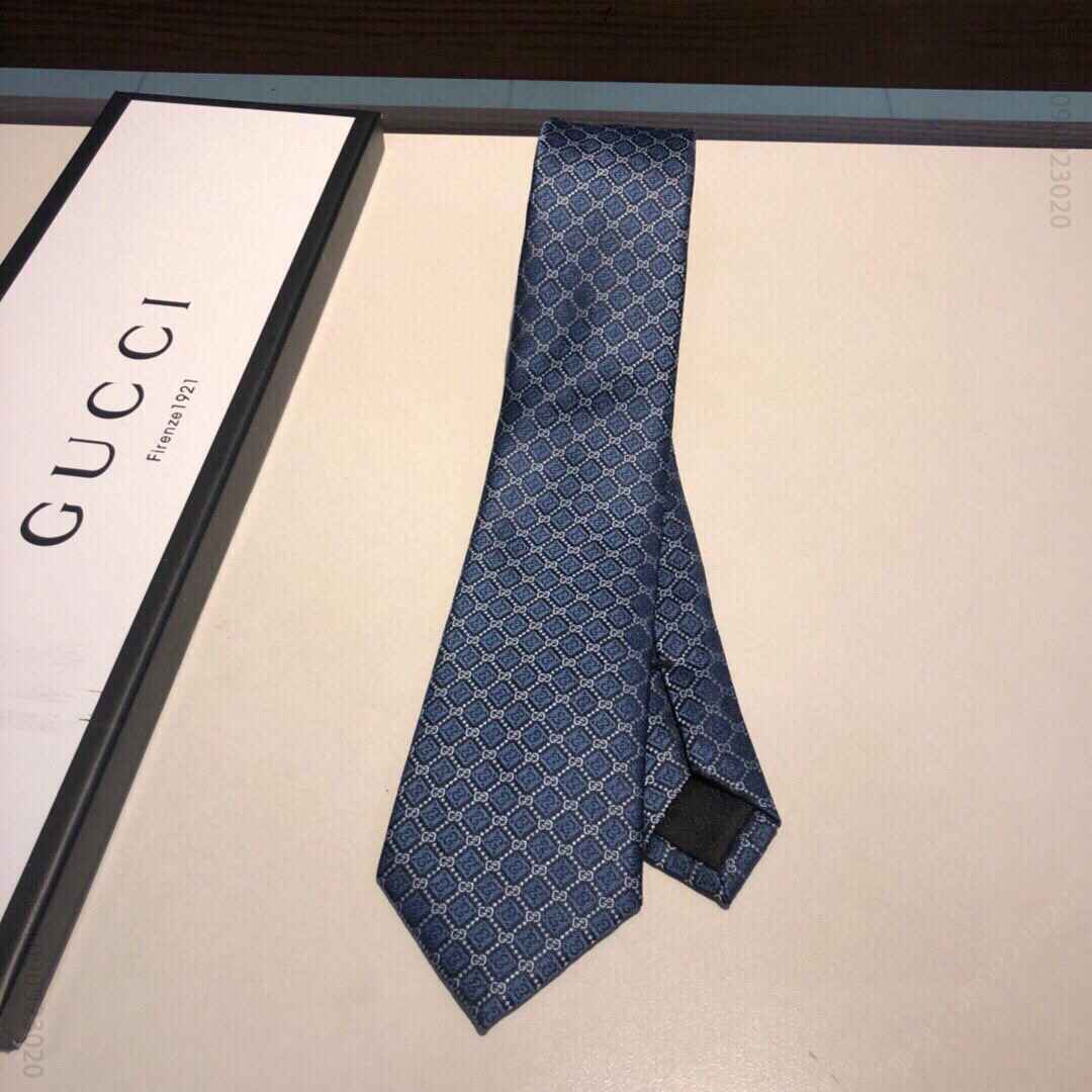 GUCCI古驰三维立体效果几何菱形真丝领带