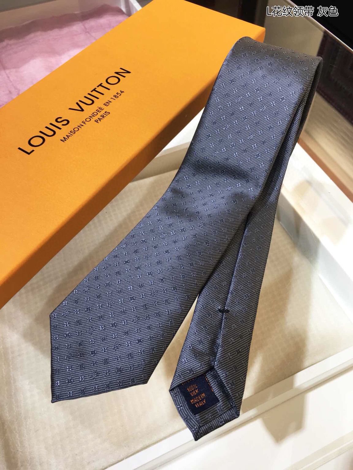LV路易威登100%顶级提花真丝花纹领带