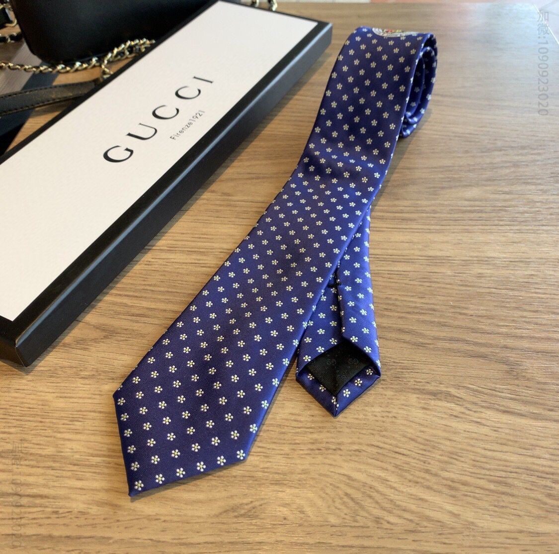 GUCCI古奇100%顶级提花真丝老虎头领带