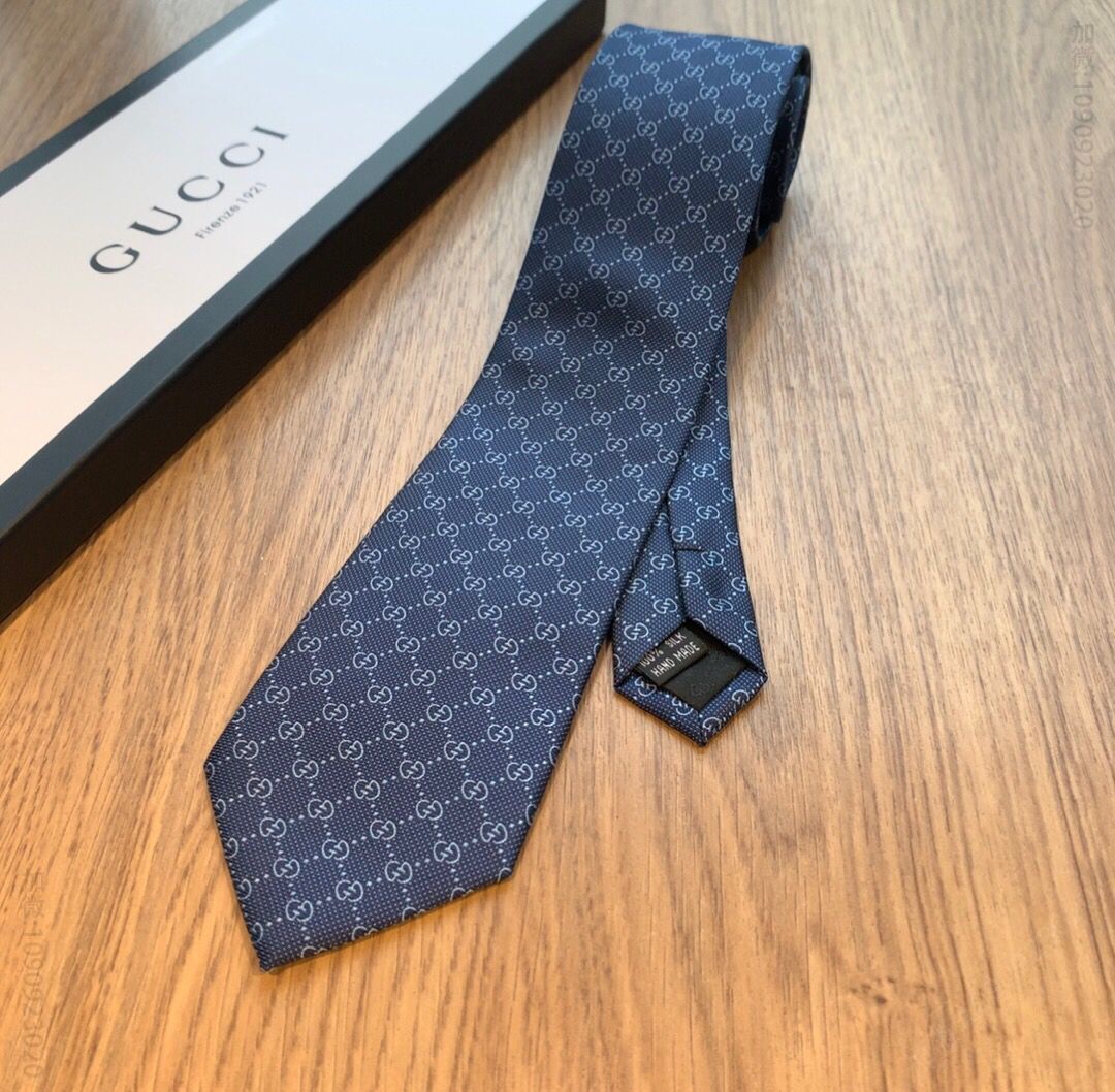 GUCCI古奇100%顶级提花真丝男士领带