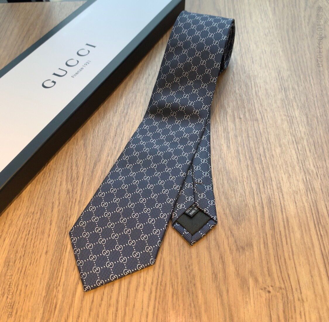GUCCI古奇100%顶级提花真丝男士领带