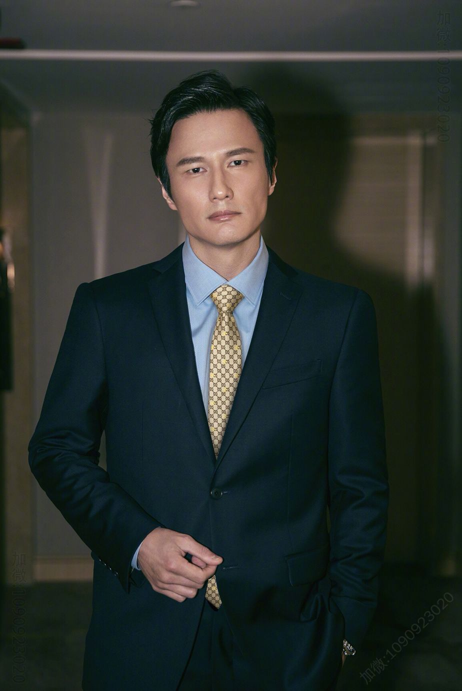 GUCCI古驰100%顶级提花真丝饰GG和蜜蜂领带