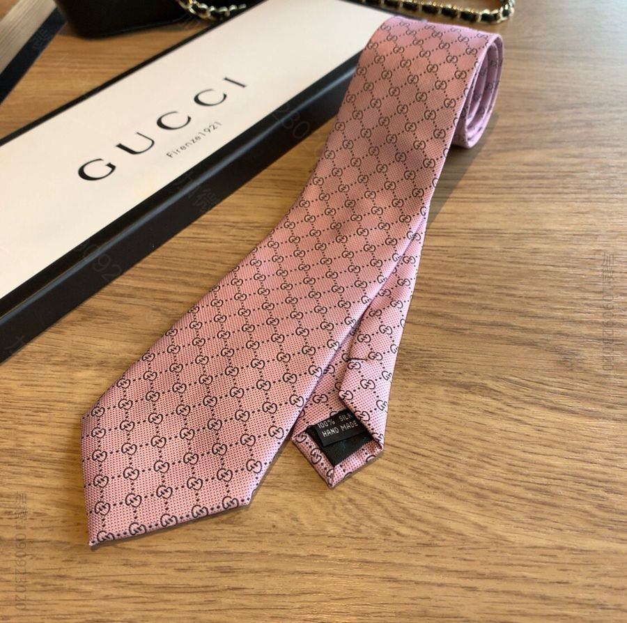 GUCCI古奇100%顶级提花真丝男士领带