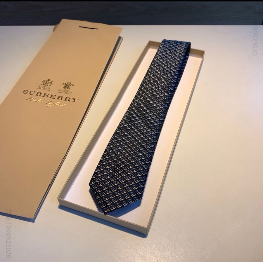 Burberry巴宝莉100%顶级提花真丝TB字母领带