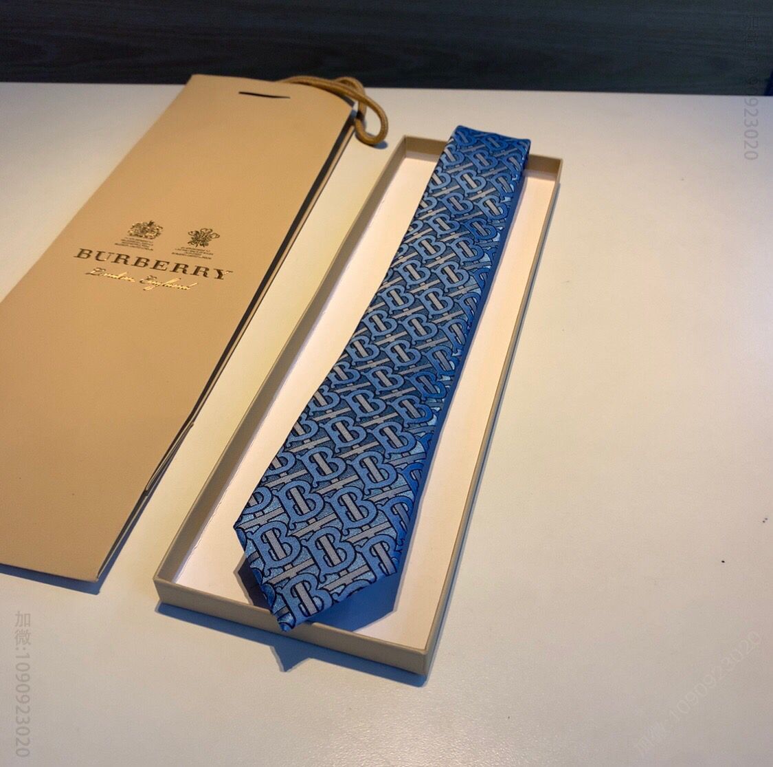 Burberry巴宝莉100%顶级提花真丝TB标志领带