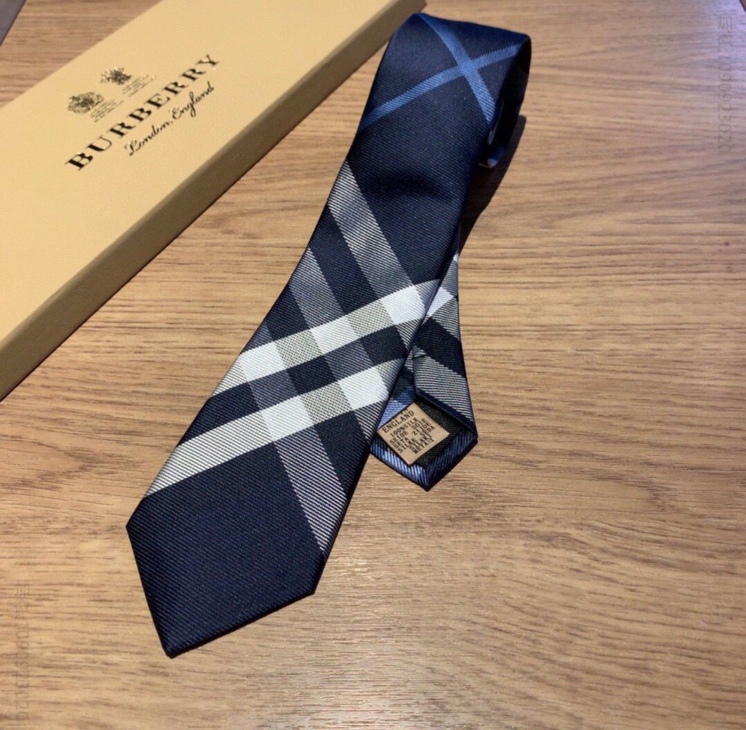 Burberry巴宝莉100%顶级提花真丝Vintage格纹男士领带