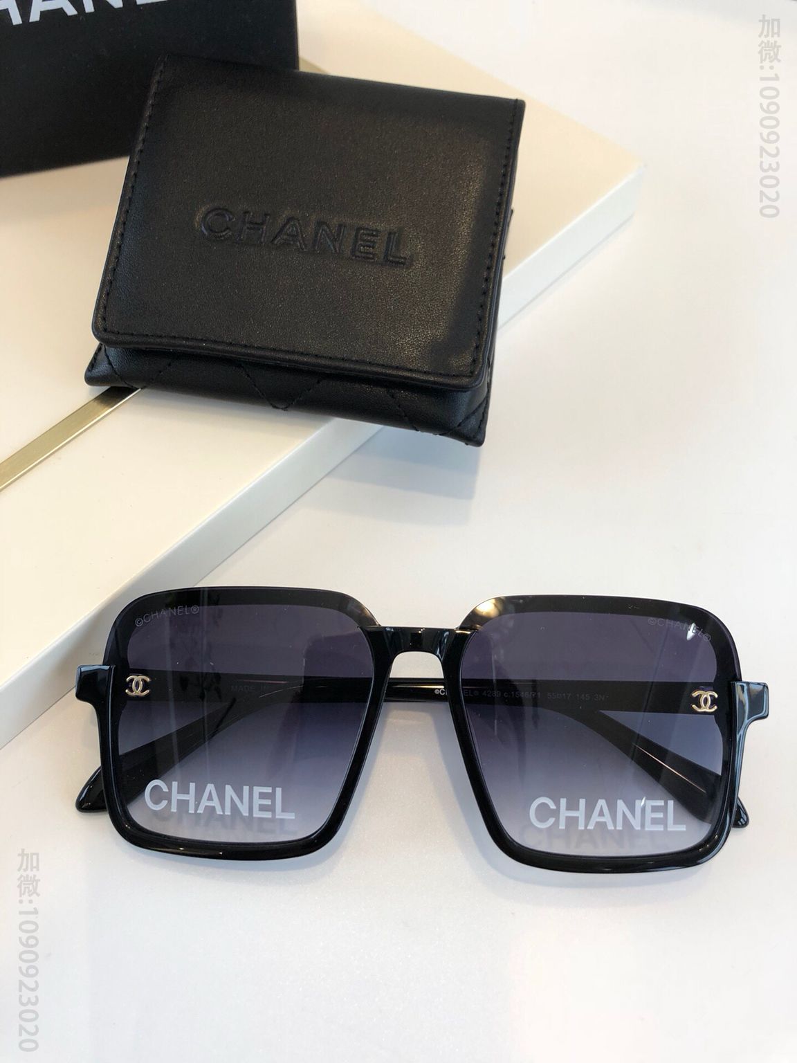 CHANEL香奈儿镜片字母logo双C配饰女士太阳眼镜