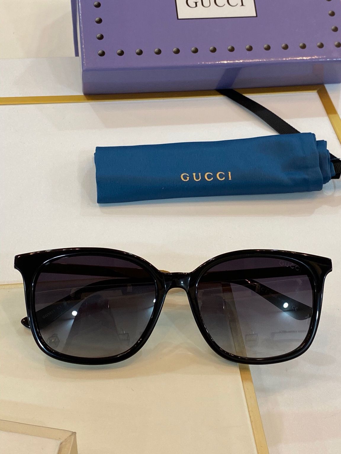 GUCCI古驰2023新品大方框方形男女通用太阳眼镜