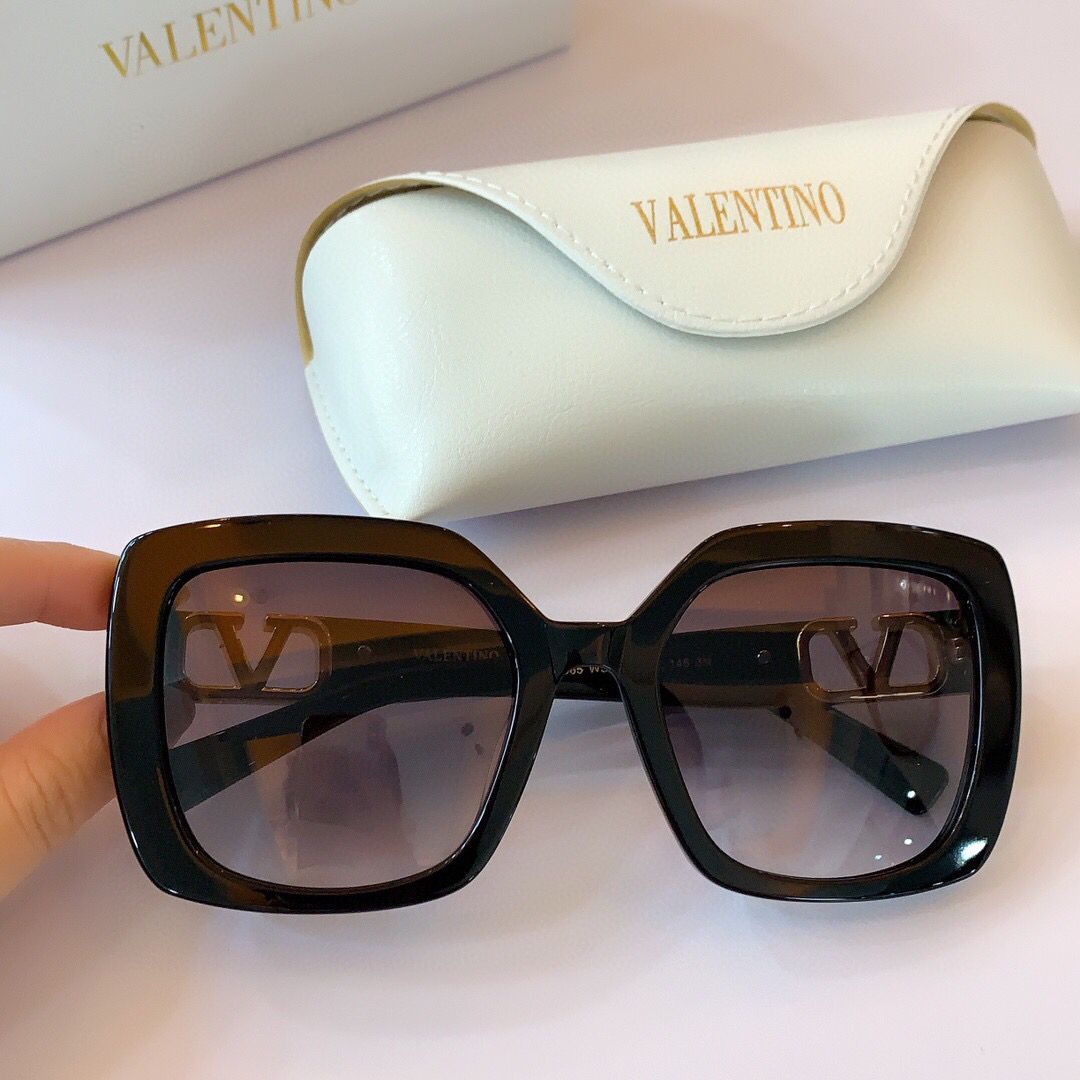 精仿华伦天奴女款眼镜 Valentino华伦天奴渐变色镜片女士太阳眼镜 精仿华伦天奴女款眼镜 