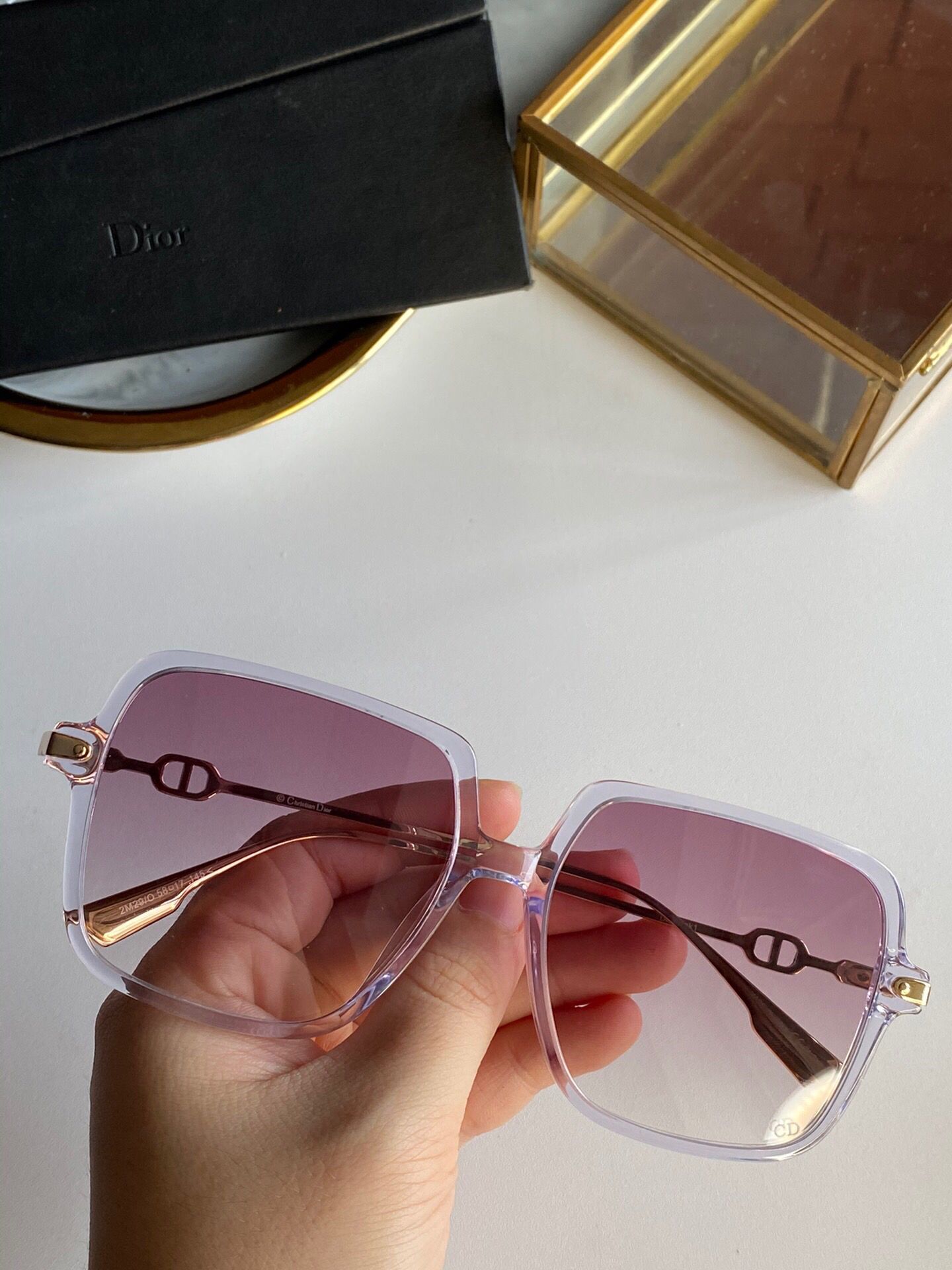 Dior迪奥2023新款方形镜框男女通用太阳眼镜